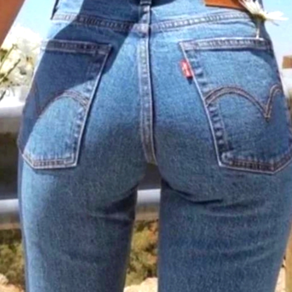 Vintage 501 Levi’s original tag 30 30 fits 26/27